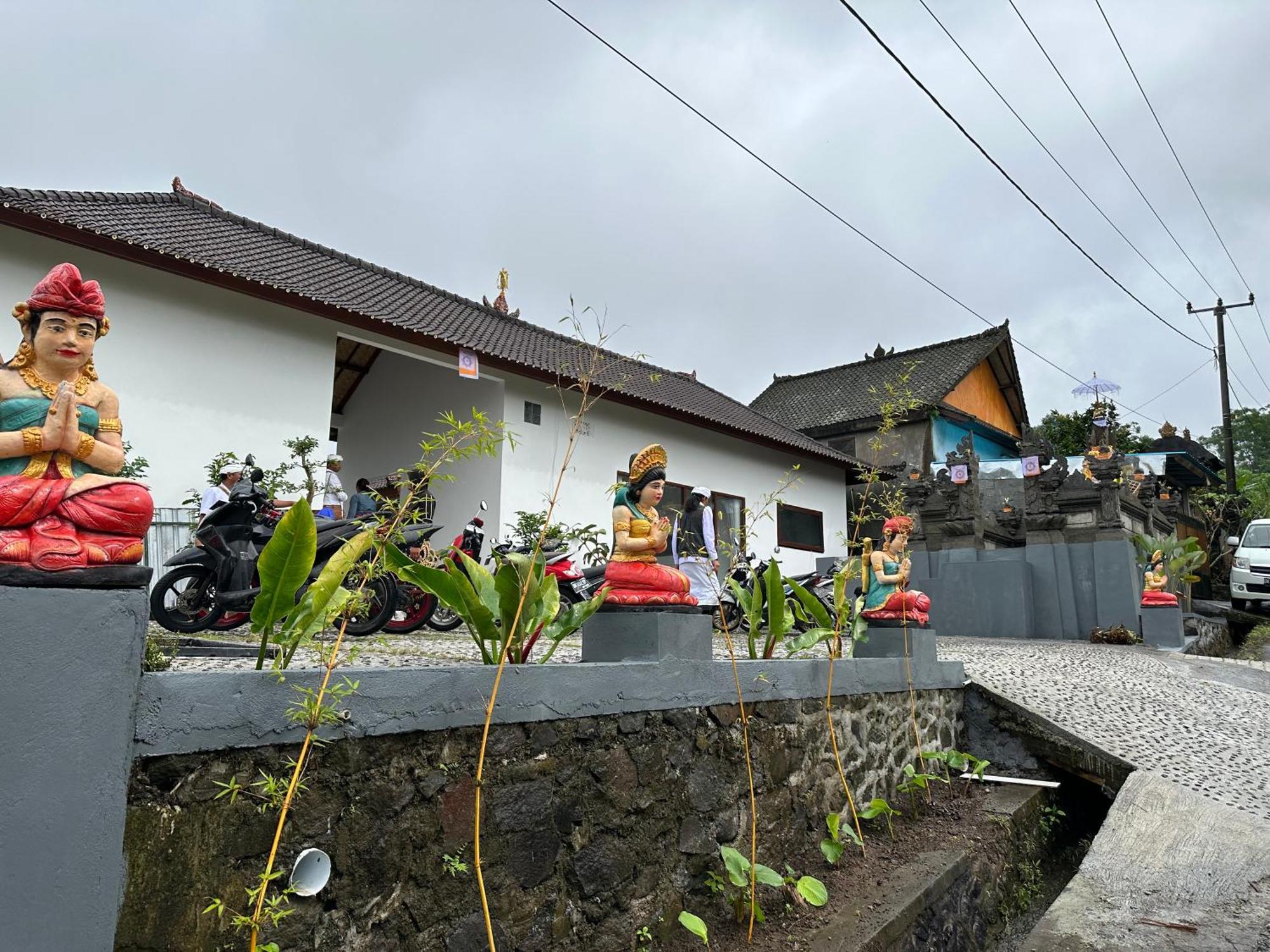 Апартаменты Bali Basuki Retreat Center Besakih Экстерьер фото