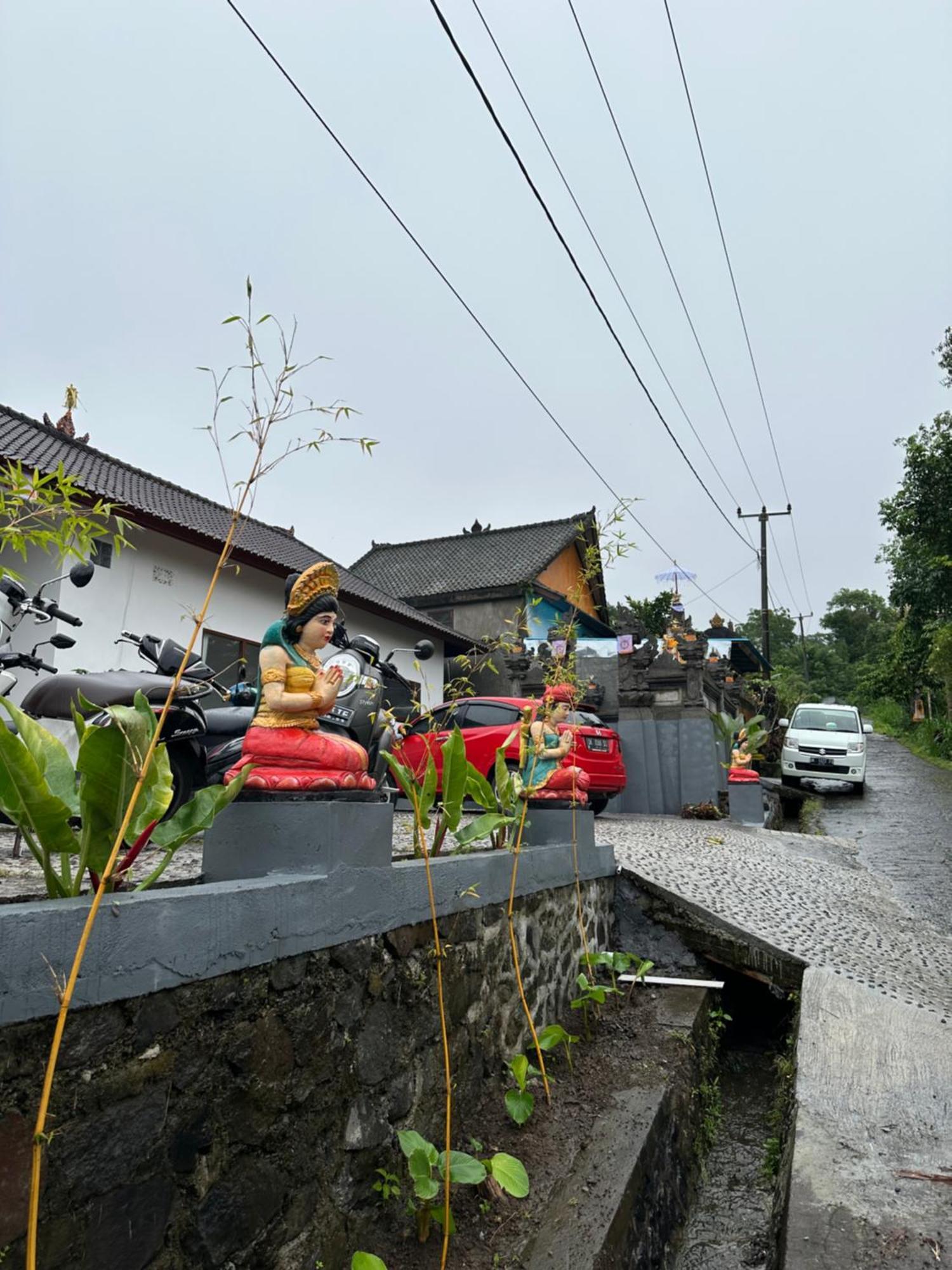 Апартаменты Bali Basuki Retreat Center Besakih Экстерьер фото
