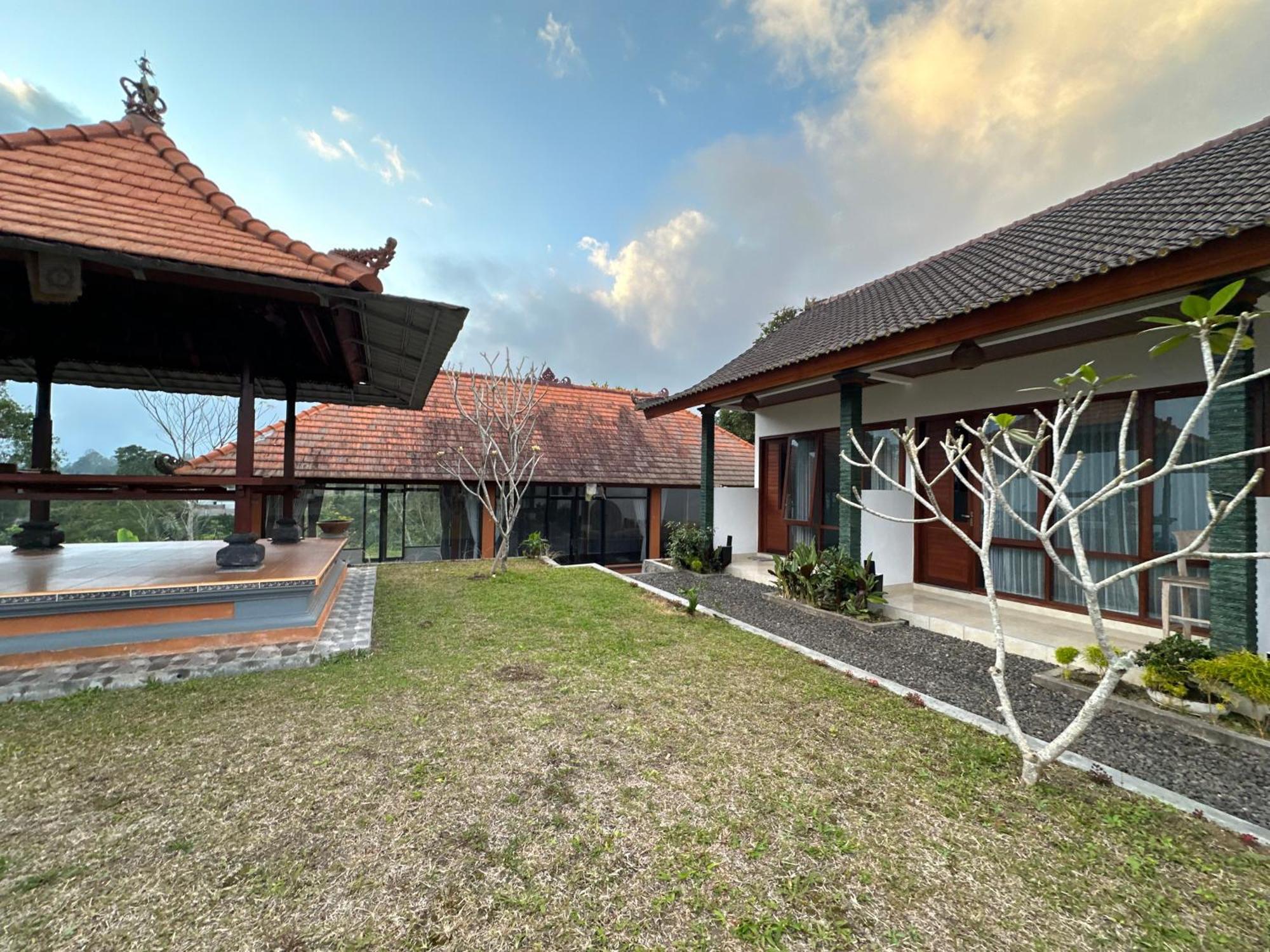 Апартаменты Bali Basuki Retreat Center Besakih Экстерьер фото